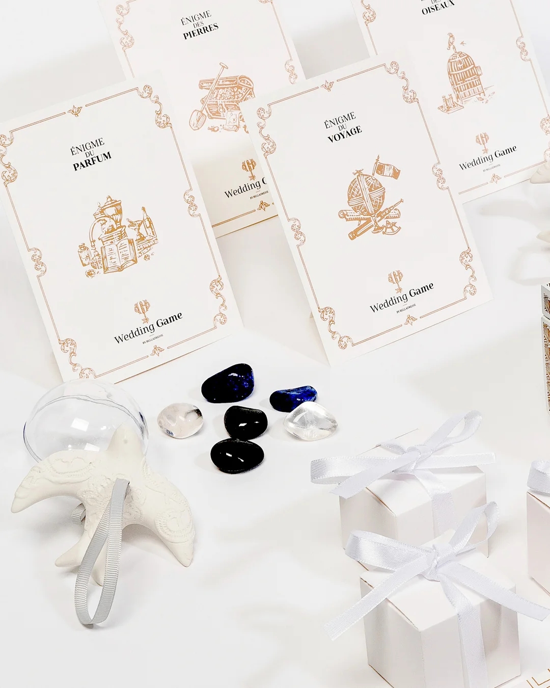 Supports imprimés d’énigmes Wedding Game et exemples d’accessoires de mise en scène