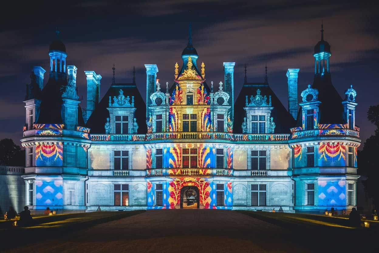 Mapping vidéo immersif pour personnaliser la décoration d’un mariage